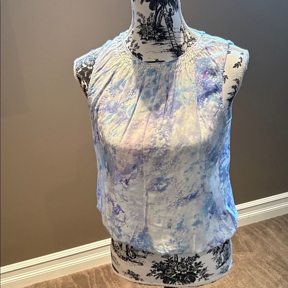 Sleeveless Pastel Watercolor Print Blouse - Women